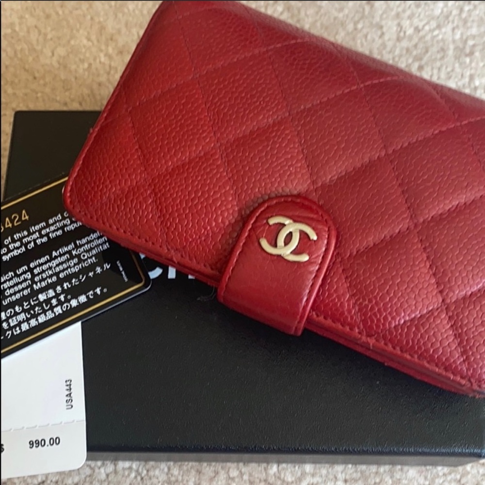 Chanel French wallet quilted Caviar leather - Picture 2 of 13